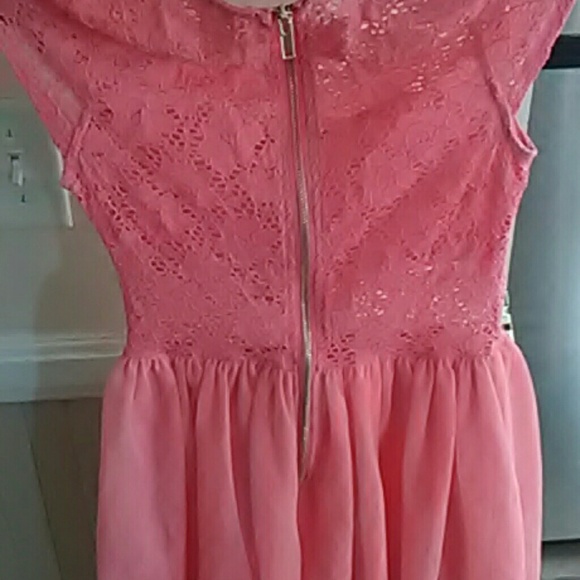 Dress - Picture 4 of 4